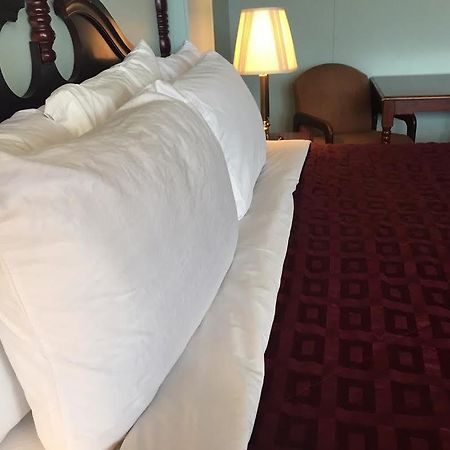 Greenbrier Inn - Μπράνσον Εξωτερικό φωτογραφία