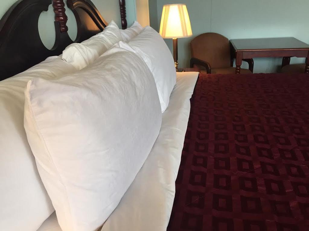 Greenbrier Inn - Μπράνσον Εξωτερικό φωτογραφία