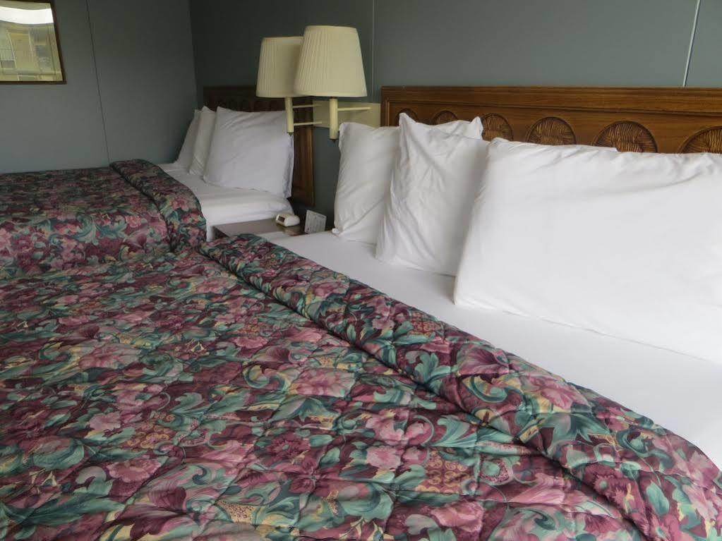 Greenbrier Inn - Μπράνσον Εξωτερικό φωτογραφία